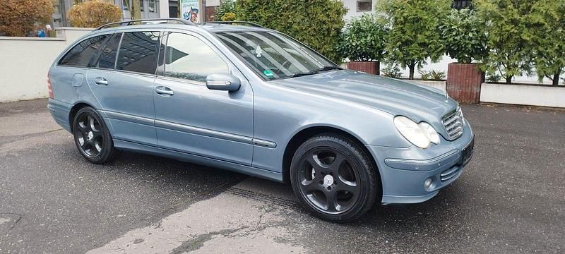Grau Gebraucht 2006 Mercedes C220 Elegance Kombi | 3.700 € (Fairer Preis) - Bild 1/4