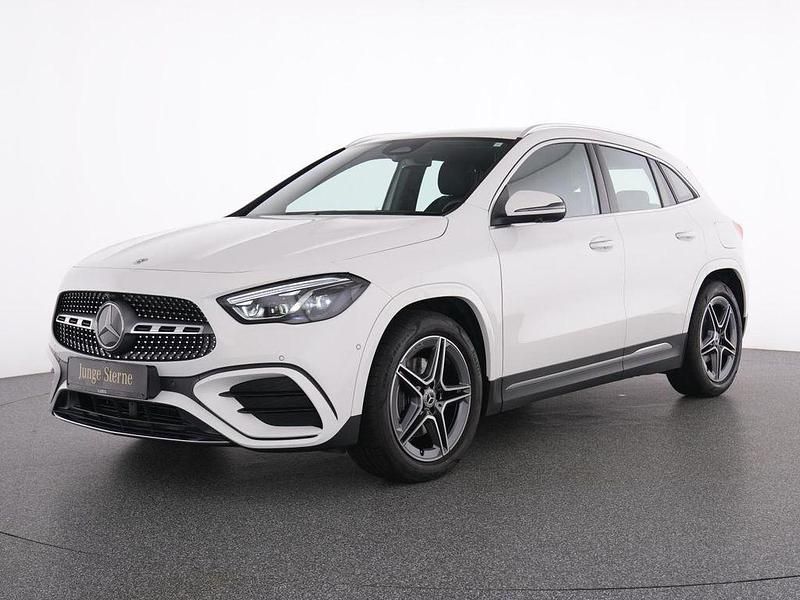Gebraucht Mercedes GLA180 AMG 136 PS (100 kW) 2024 Weiß SUV