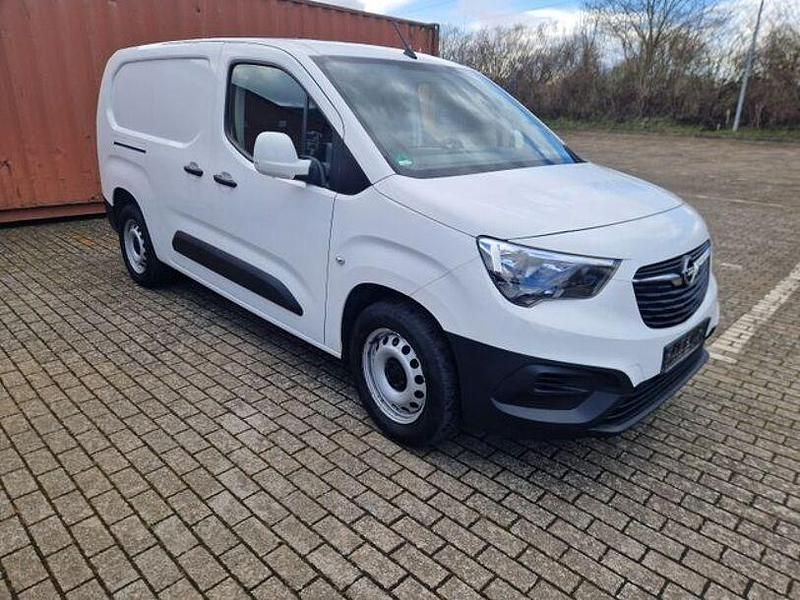 Gebraucht Opel Combo Edition 132 PS (97 kW) 2022 Weiss Van / Kleinbus