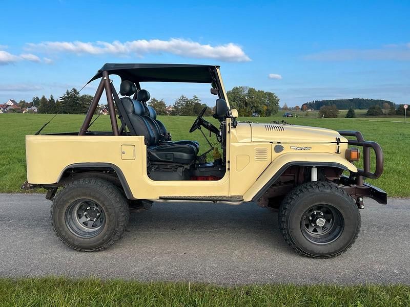 Gebraucht Toyota Land Cruiser 90 PS (66 kW) 1982 Beige SUV