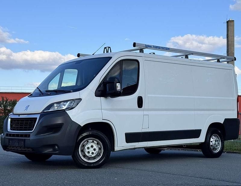 Blanc banquise Gebraucht 2017 Peugeot Boxer Van | 12.800 € (Fairer Preis) - Bild 1/4