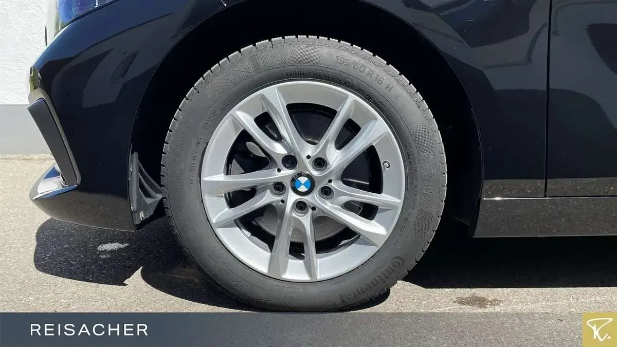 Gebraucht BMW 118 Advantage 136 PS (100 kW) 2024 Schwarz Limousine