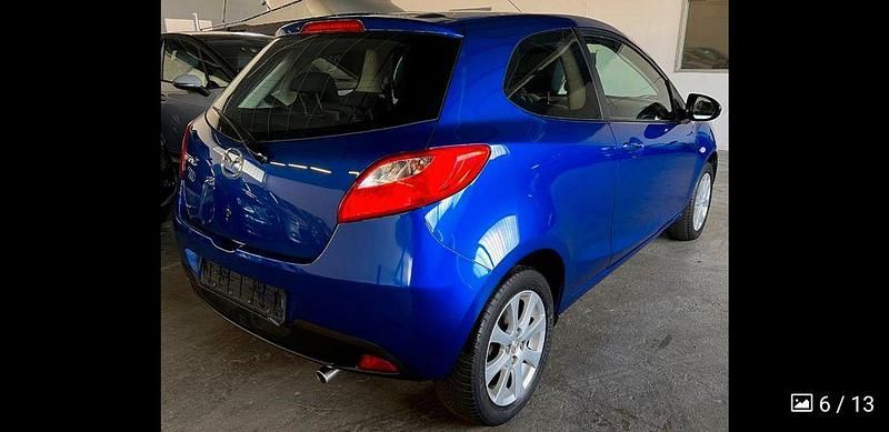 Second-hand Mazda 2 Inclusive 75 CP (55 kW) 2009 Albastru Hatchback