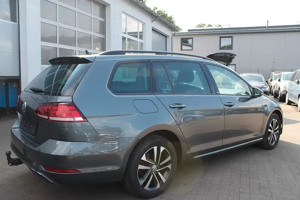 Gebraucht VW Golf VII United 116 PS (85 kW) 2020 Indiumgrau Kombi