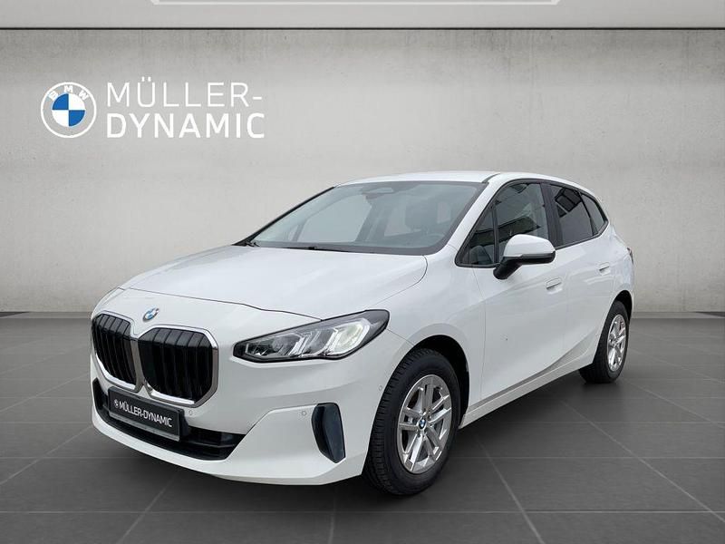 Weiß Gebraucht 2022 BMW 218 Active Tourer Van / Kleinbus | 18.911 € (Superpreis) - Bild 1/4
