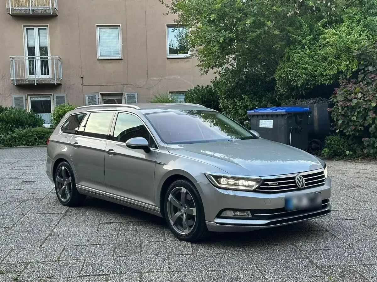 Gebraucht VW Passat 239 PS (175 kW) 2015 Grau Kombi