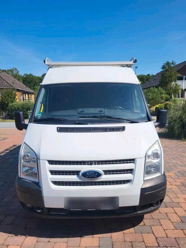 Weiß Gebraucht 2012 Ford Transit Trend Van / Kleinbus | 10.500 € - Bild 1/4
