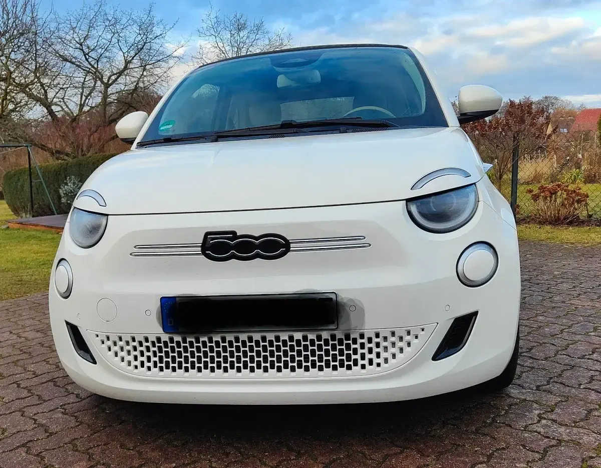Gebraucht Fiat 500e La Prima 86 kW (118 PS) 2023 Weiß Cabrio
