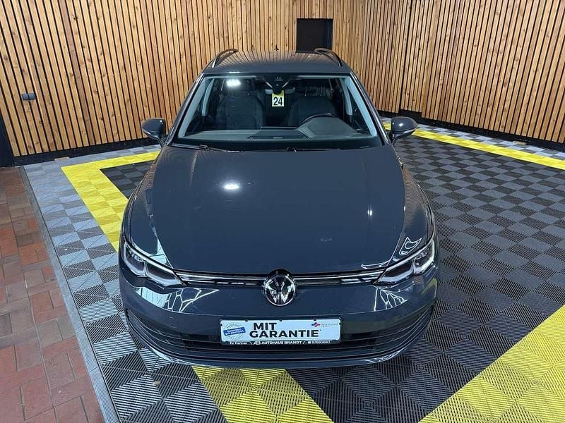 Gebraucht VW Golf VIII 116 PS (85 kW) 2022 Grau Kombi