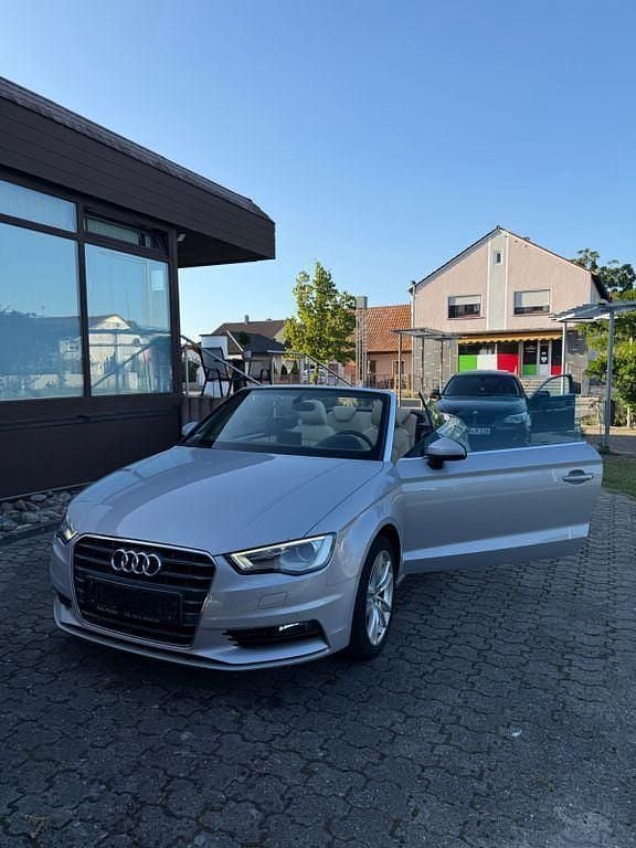 Gebraucht Audi A3 Cabriolet Sport 179 PS (131 kW) 2014 Grau Cabrio