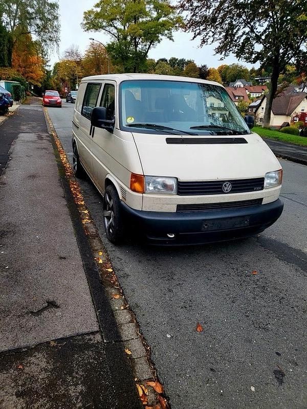 Second-hand VW Transporter 102 CP (75 kW) 1996 Bej Van