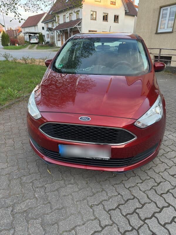 Rot Gebraucht 2018 Ford Grand C-Max Van / Kleinbus | 8.400 € (Superpreis) - Bild 1/4