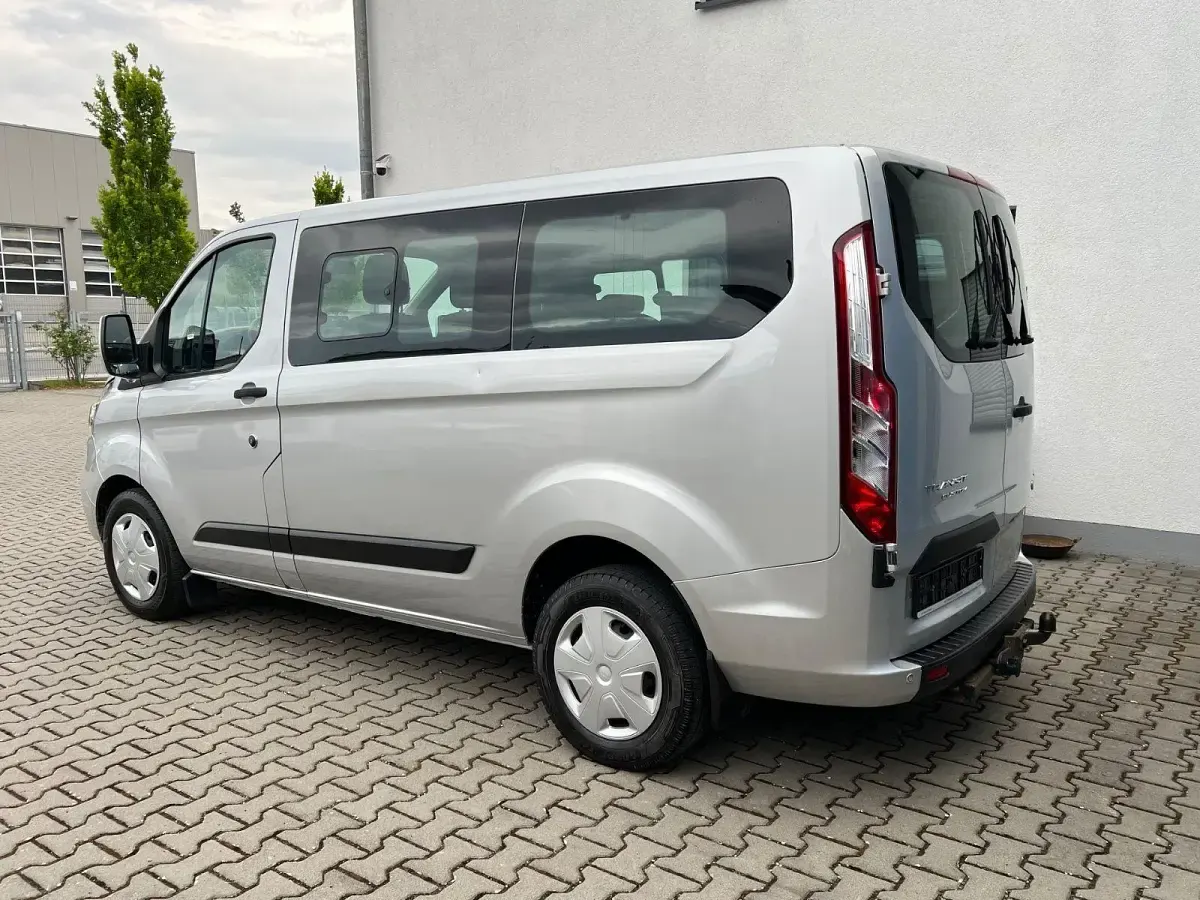 Gebraucht Ford Transit Custom Trend 105 PS (77 kW) 2020 Silber Van / Kleinbus