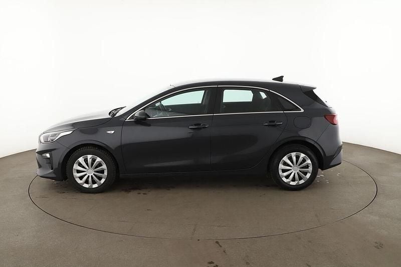Gebraucht Kia Ceed Vision 140 PS (102 kW) 2021 Grau Kleinwagen