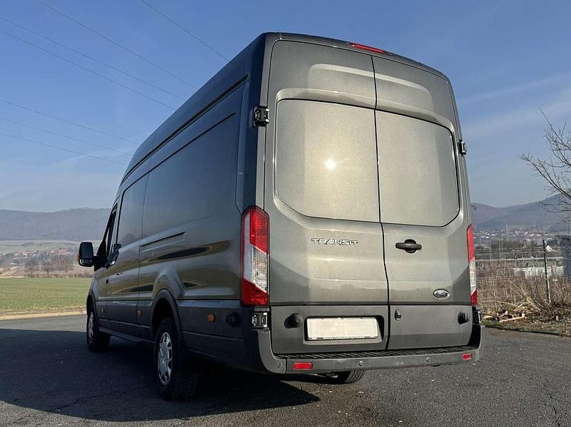 Gebraucht Ford Transit Trend 170 PS (125 kW) 2019 Magneticgrau (metallic) Van / Kleinbus