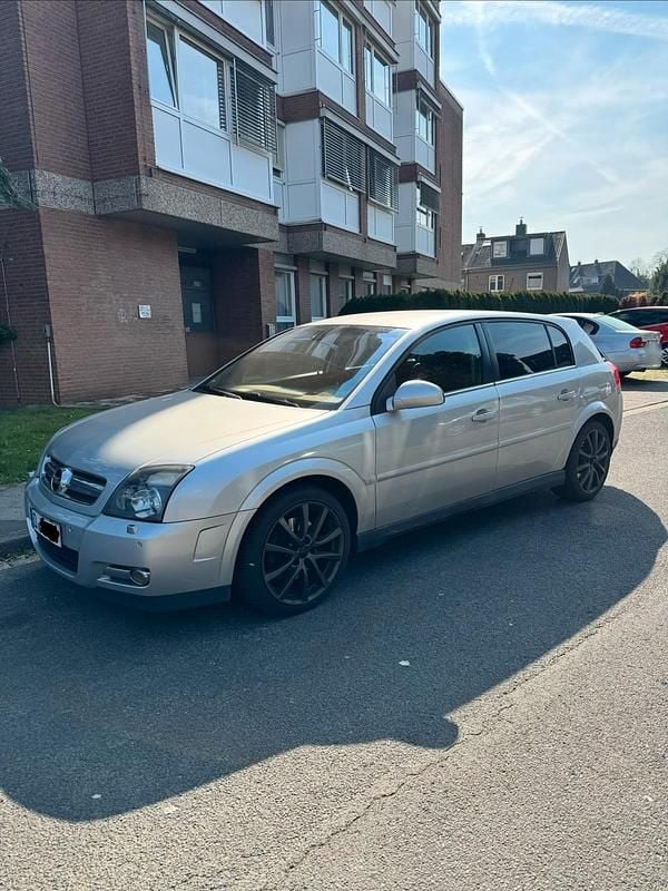 Gebraucht Opel Signum 211 PS (155 kW) 2005 Silber Kleinwagen