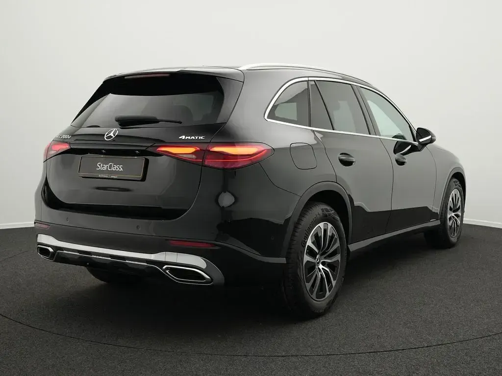 Gebraucht Mercedes GLC200 Advanced 163 PS (119 kW) 2025 Schwarz SUV