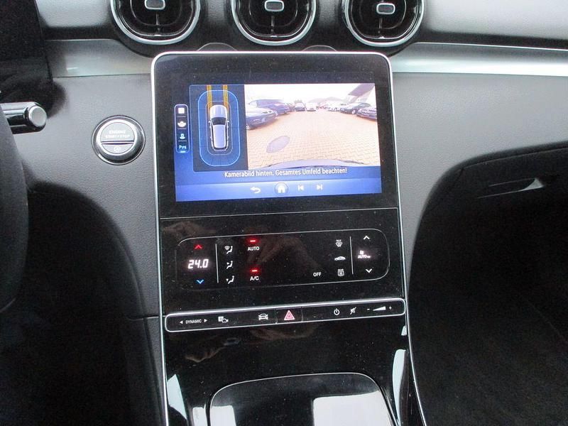 Gebraucht Mercedes C180 170 PS (125 kW) 2023 Schwarz Limousine
