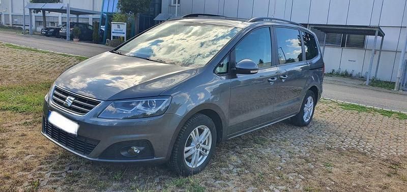 Grau Gebraucht 2015 Seat Alhambra Style Van / Kleinbus | 15.500 € (Fairer Preis) - Bild 1/4