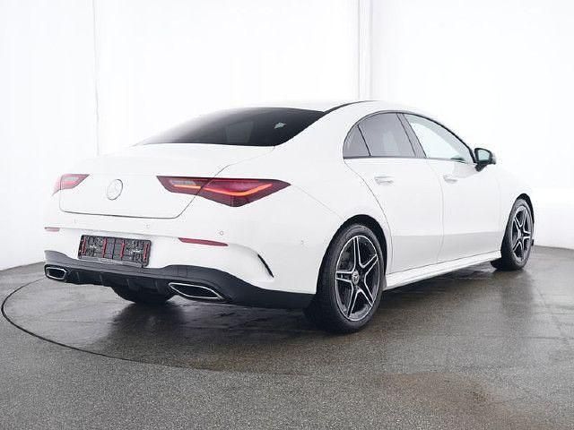 Weiß Gebraucht 2025 Mercedes CLA200 AMG Coupé | 36.890 € (Fairer Preis) - Bild 1/4