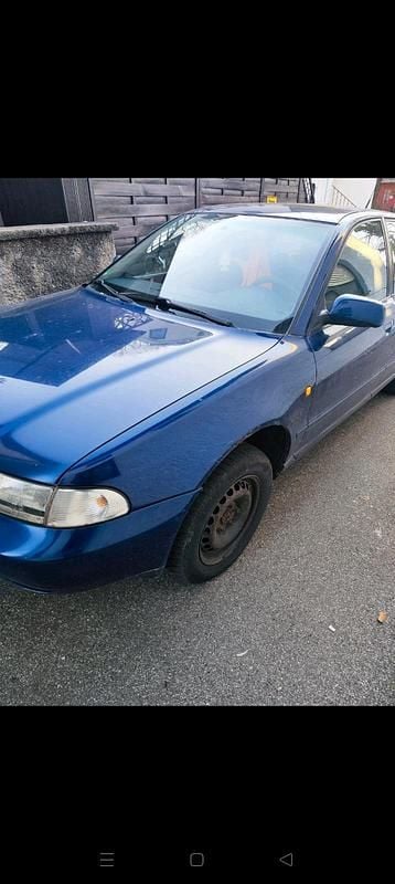 Gebraucht Audi A4 101 PS (74 kW) 1998 Blau Kombi