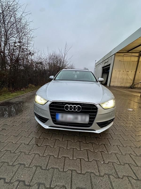 Gebraucht Audi A4 150 PS (110 kW) 2014 Grau Kombi