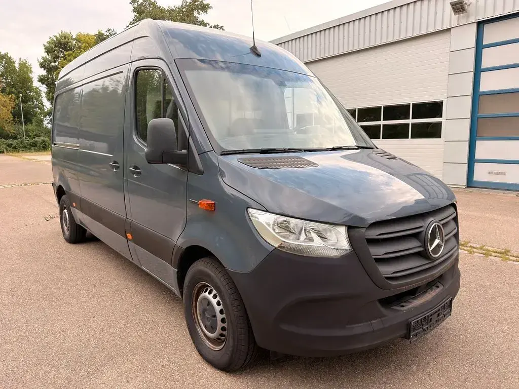Gebraucht Mercedes E-Sprinter 85 kW (116 PS) 2020 Grau Van