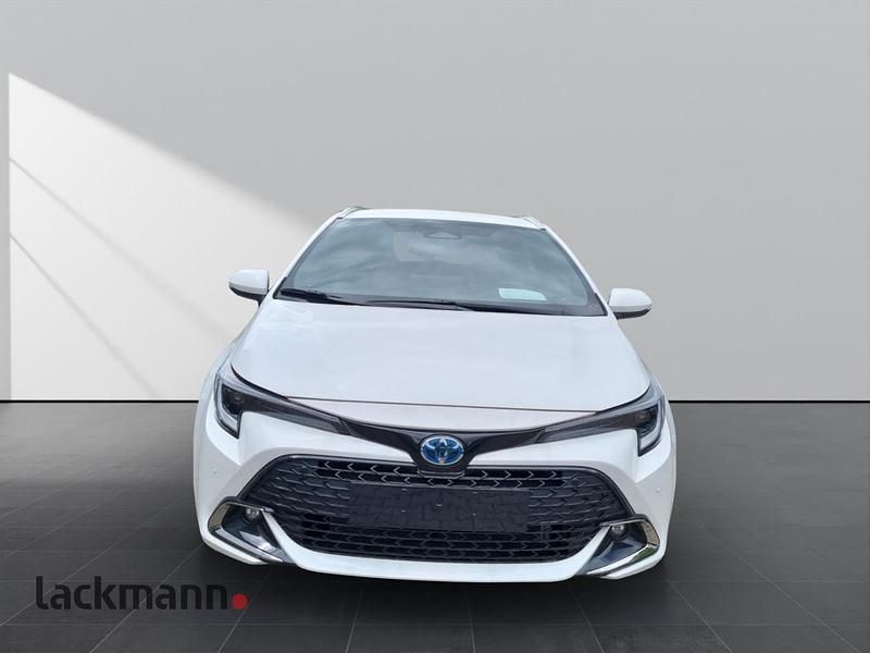 Neu Toyota Corolla 152 PS (111 kW) 2026 Super (pure) white ii Kombi