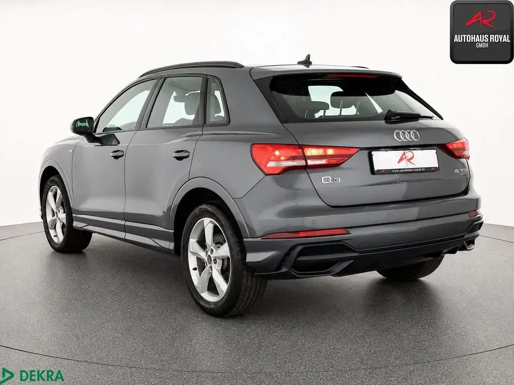 Gebraucht Audi Q3 Ambiente 230 PS (169 kW) 2020 Daytonagrau perleffekt SUV