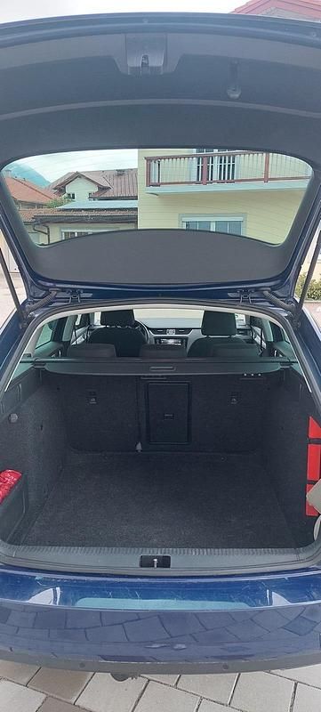 Gebraucht Skoda Octavia 115 PS (84 kW) 2017 Blau Kombi