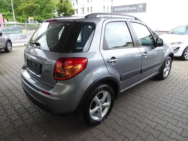 Gebraucht Suzuki SX4 Club 107 PS (78 kW) 2009 Grau SUV