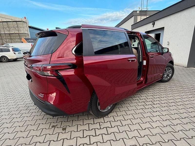 Gebraucht Toyota Sienna 252 PS (185 kW) 2023 Rot Van / Kleinbus