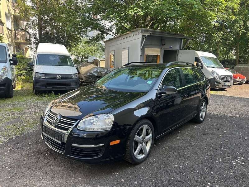 Schwarz Gebraucht 2009 VW Jetta Kombi | 3.950 € - Bild 1/4