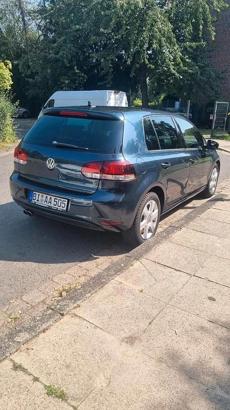 Blau Gebraucht 2010 VW Golf VI R-line Edition Kleinwagen | 6.750 € - Bild 1/4