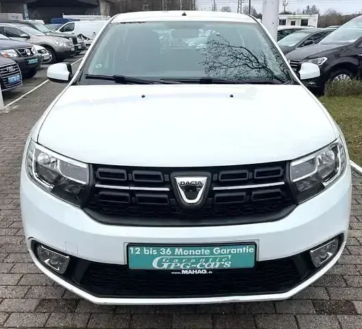 Gebraucht Dacia Sandero Lauréate 90 PS (66 kW) 2017 Weiß Limousine