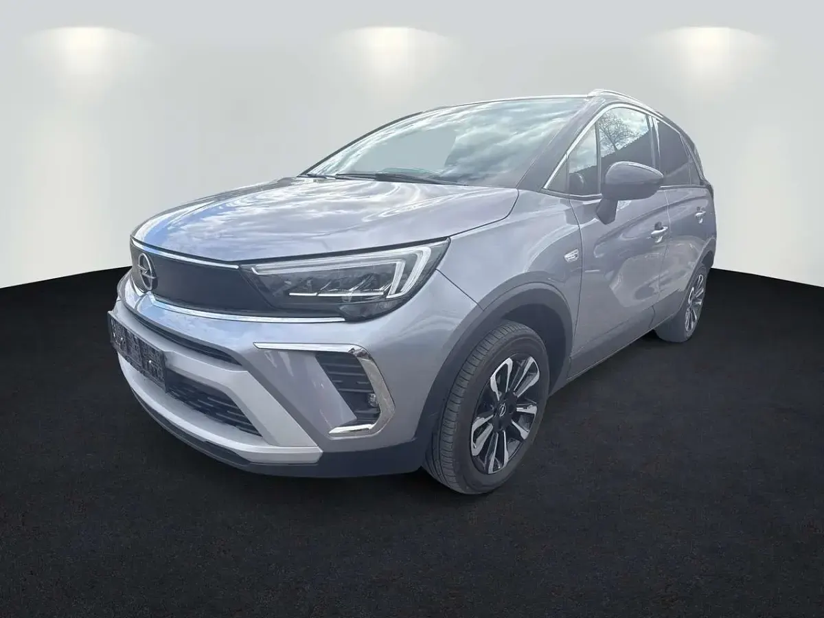 Gebraucht Opel Crossland Elegance 131 PS (96 kW) 2022 Kontrast grau/quarz silber SUV