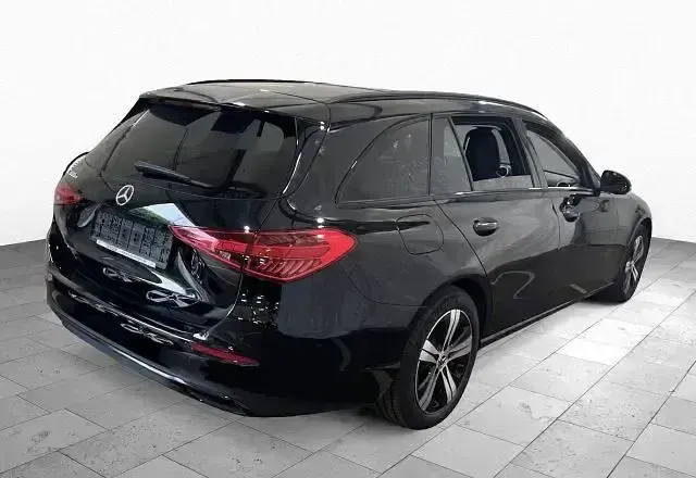 Gebraucht Mercedes C300e Night 313 PS (230 kW) 2023 Schwarz Limousine