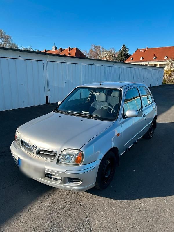 Gebraucht Nissan Micra 60 PS (44 kW) 2002 Silber Kleinwagen