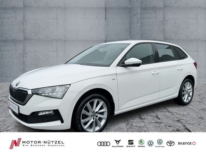 Weiß Gebraucht 2022 Skoda Scala Ambition Kleinwagen | 14.730 € (Fairer Preis) - Bild 1/4