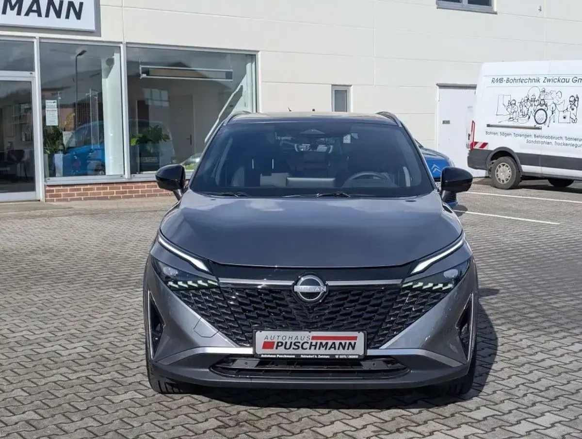 Gebraucht Nissan Qashqai Tekna 158 PS (116 kW) 2025 Grau metallic SUV