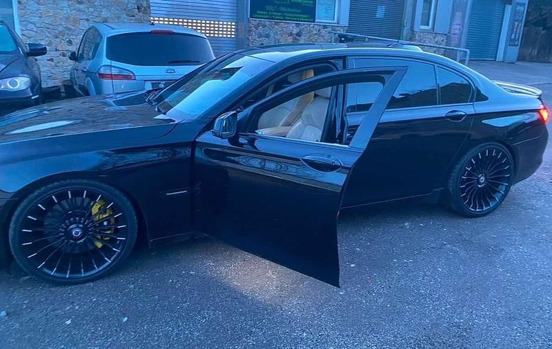 Schwarz Gebraucht 2010 BMW 750L Limousine | 11.500 € - Bild 1/4