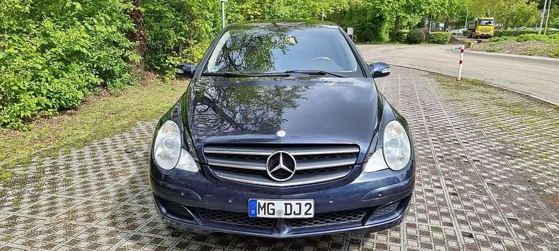 Gebraucht Mercedes R500 306 PS (225 kW) 2007 Van / Kleinbus
