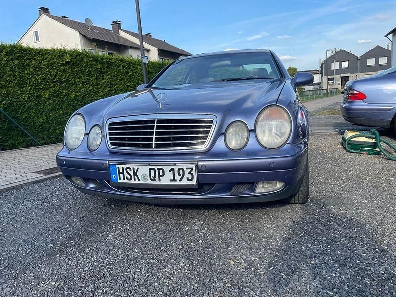 Blau Gebraucht 1999 Mercedes CLK230 Avantgarde Coupé | 1.200 € (Fairer Preis) - Bild 1/4