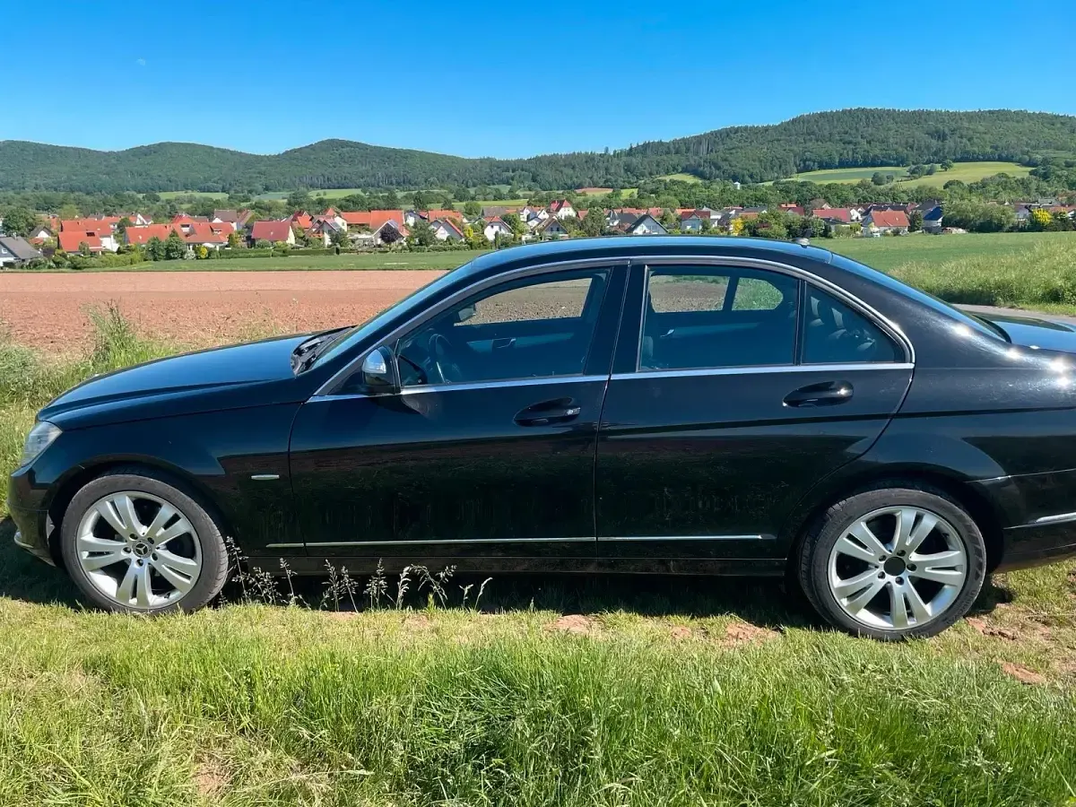 Usata Mercedes C220 170 CV (125 kW) 2007 Nero Berlina