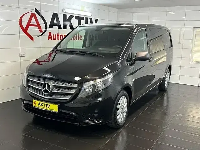 Gebraucht Mercedes Vito 163 PS (119 kW) 2018 Schwarz Van