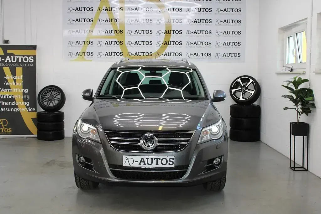 Gebraucht VW Tiguan Sport 170 PS (125 kW) 2011 Pepper grey metallic SUV