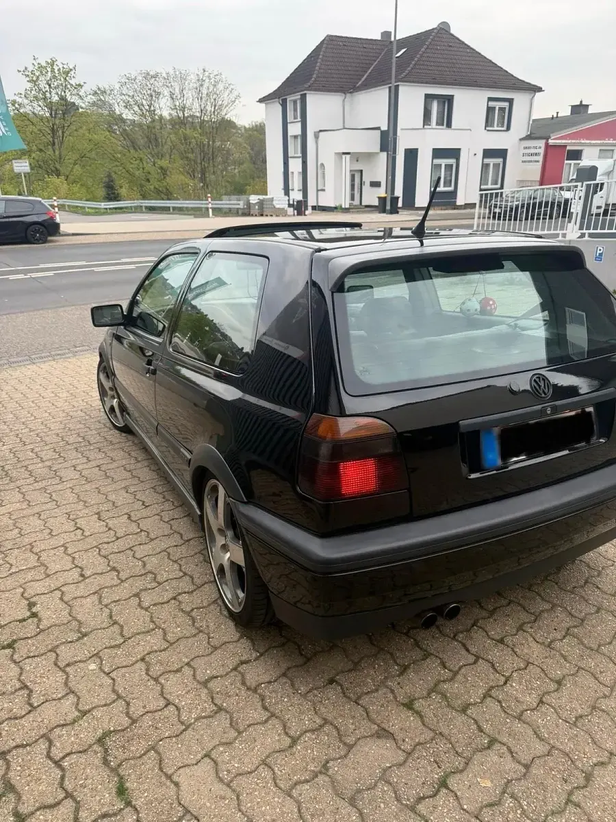 Gebraucht VW Golf 174 PS (127 kW) 1992 Schwarz Coupé