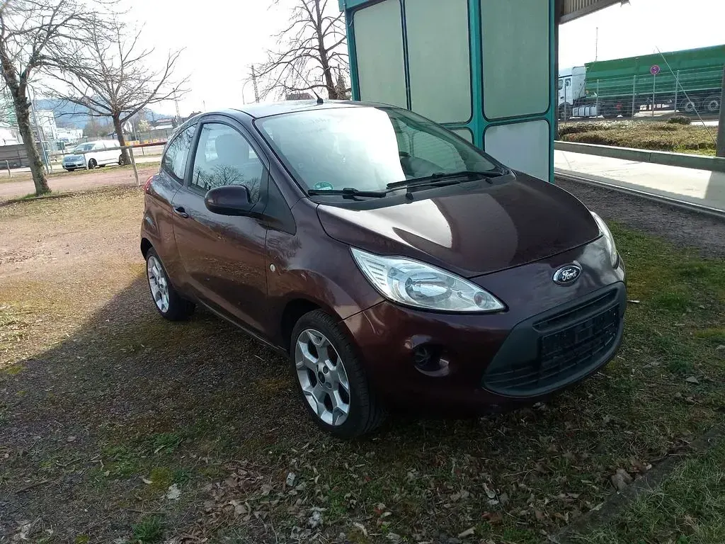 Gebraucht Ford Ka Titanium 69 PS (50 kW) 2015 Braun