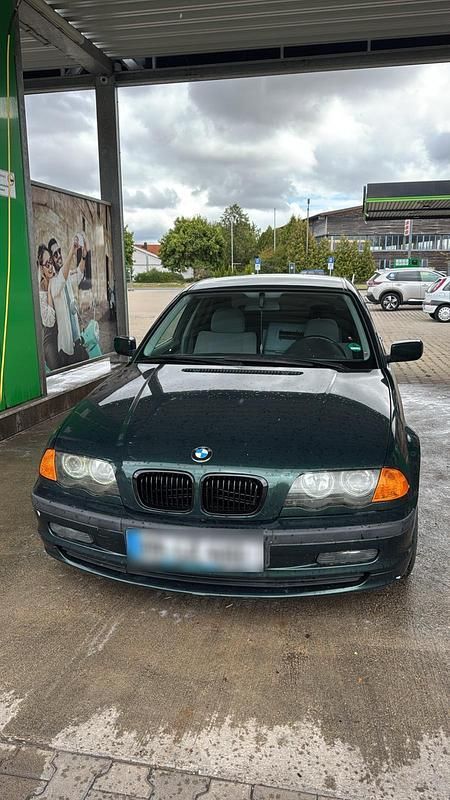 Gebraucht BMW 320 150 PS (110 kW) 1998 Grün Limousine