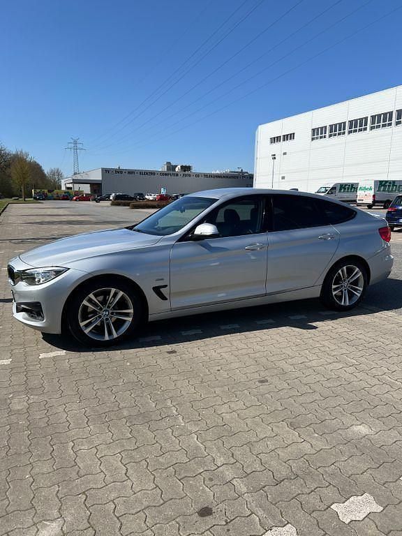 Silber Gebraucht 2015 BMW 320 Gran Turismo Sport Line Limousine | 13.700 € (Guter Preis) - Bild 1/4